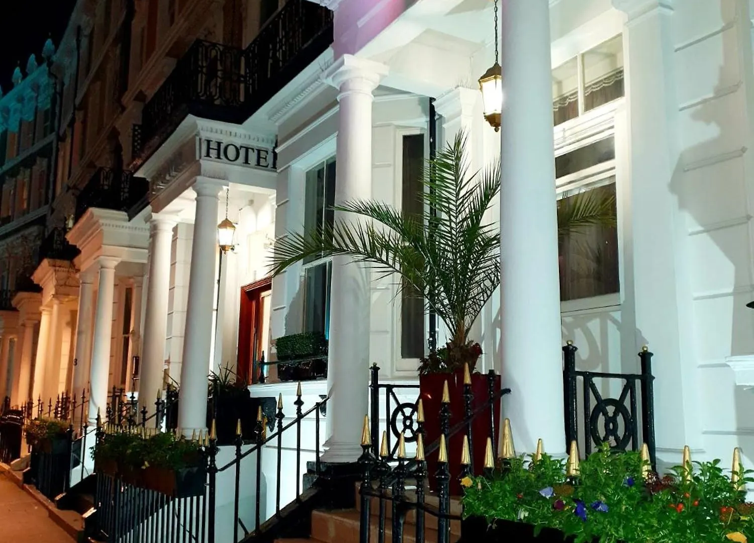 4 Resort-Style Hotels in Kensington Worth Booking
