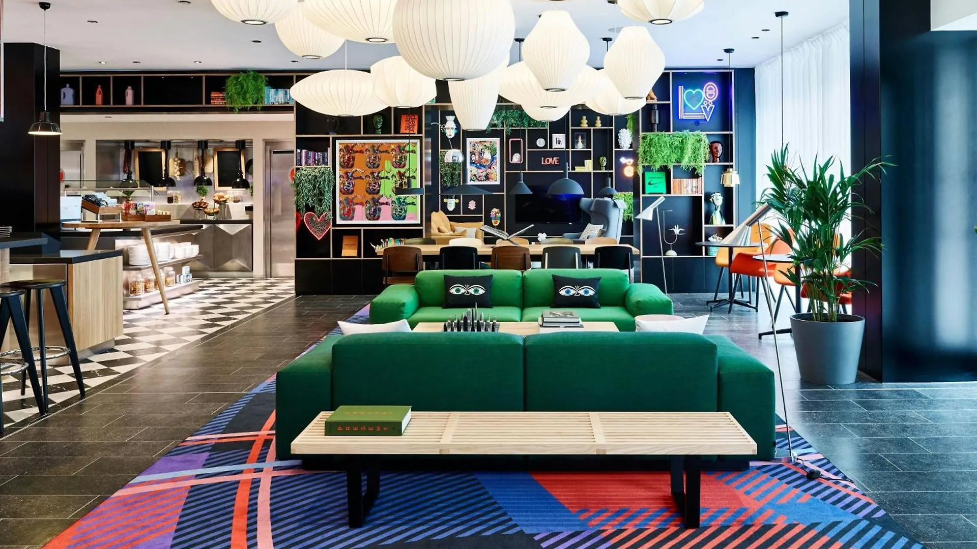 8 Central London Hotels Near Victoria for Easy City Access