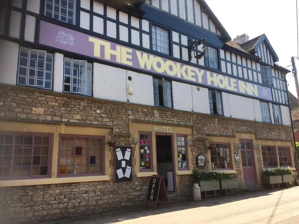 Staying Near Wells Cathedral: 4 Top-Rated Hotels Compared