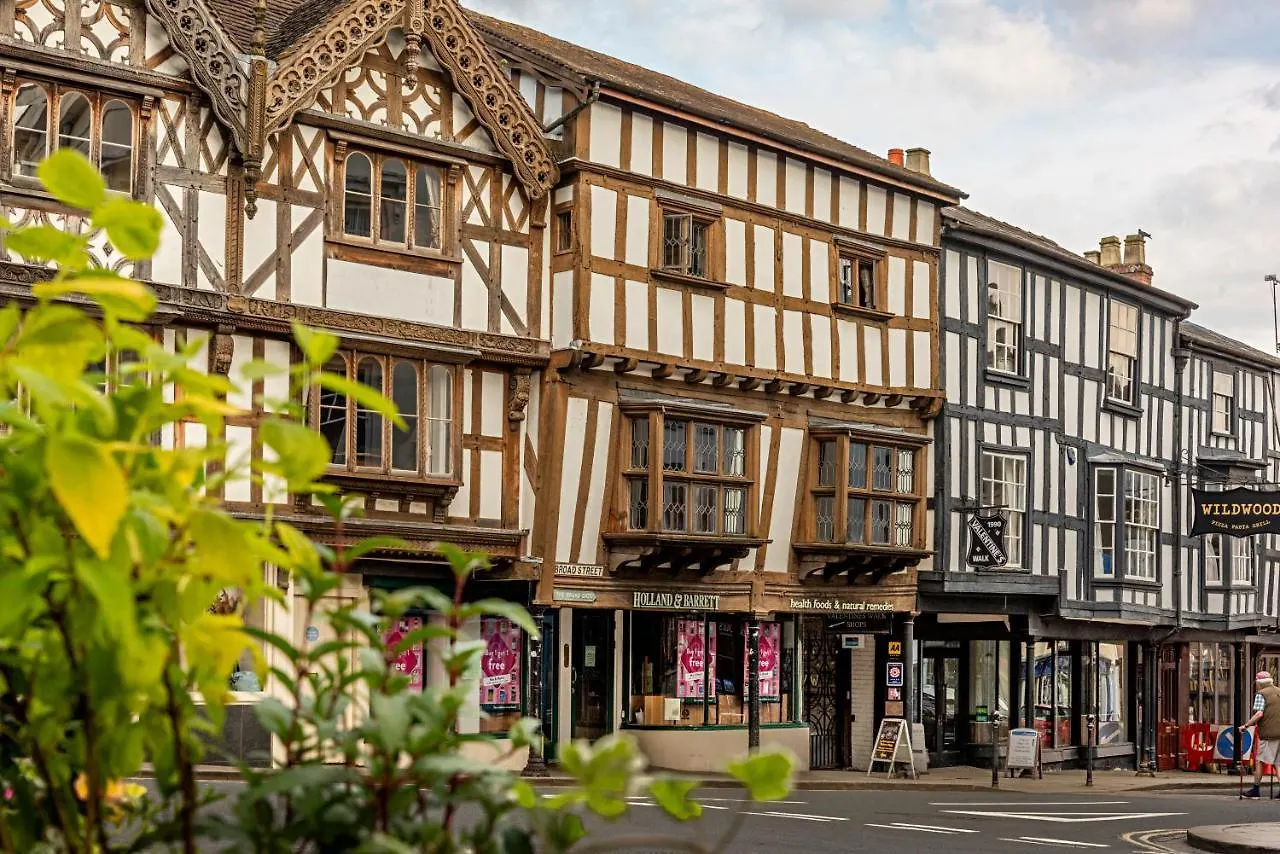 6 Couple Hotels Near Ludlow's Heritage Centre Worth Booking