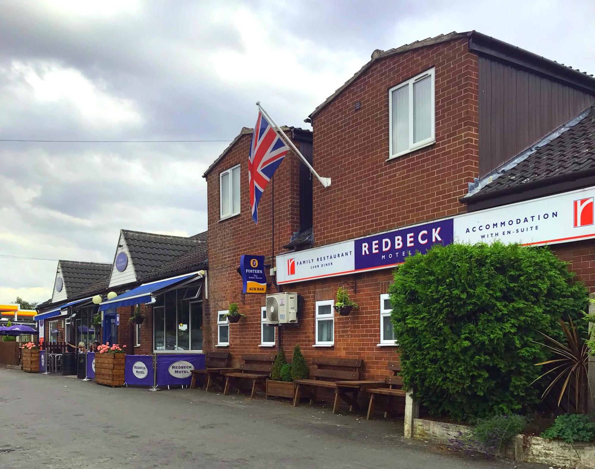 4 Family Hotels Close to Castleford Bridge Reviewed